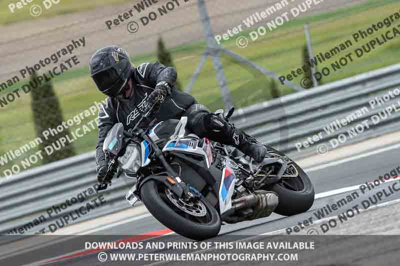 cadwell no limits trackday;cadwell park;cadwell park photographs;cadwell trackday photographs;enduro digital images;event digital images;eventdigitalimages;navarra;no limits trackdays;peter wileman photography;racing digital images;trackday digital images;trackday photos